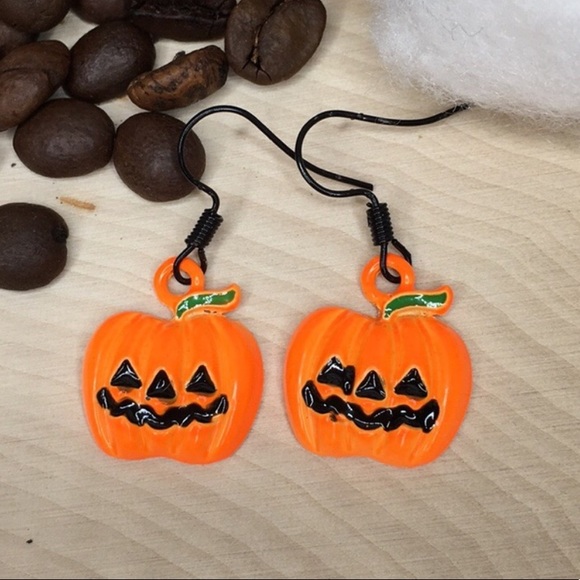 Jack o Lantern Pumpkin Earrings - Picture 2 of 8